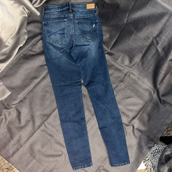 Aeropostale - High Rise Ripped Jeggings - size 2 - Picture 2 of 5